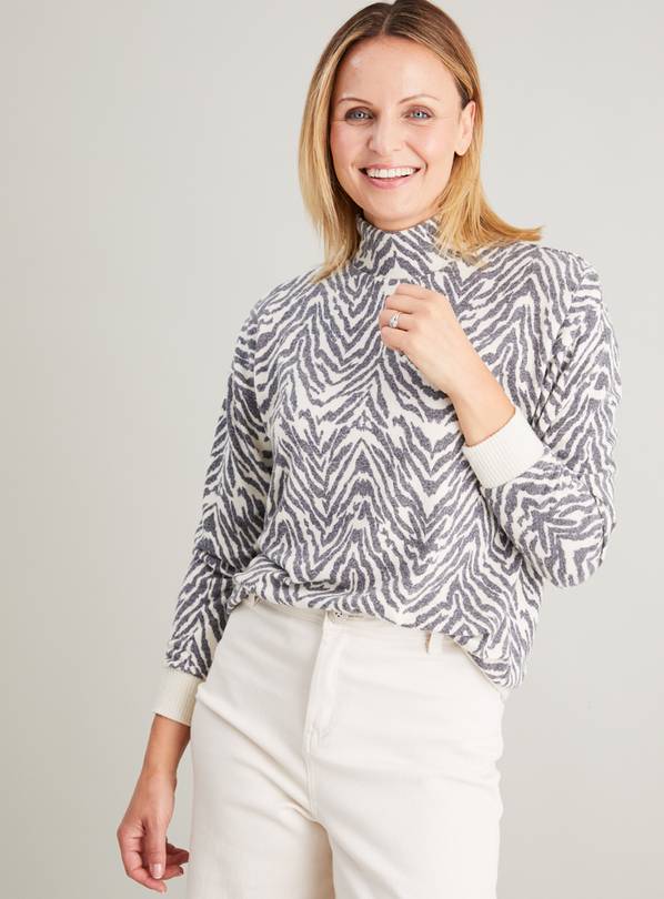 Zebra Print Boxy Knitlook Turtle Neck Top 8